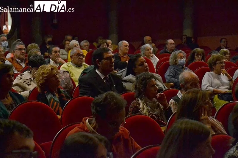 Foto 11 - B&eacute;jar honra a a Reyes Coll y a la Banda Municipal de M&uacute;sica