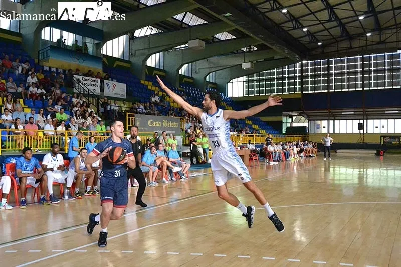 Foto 15 - Baloncesto de altos vuelos en B&eacute;jar