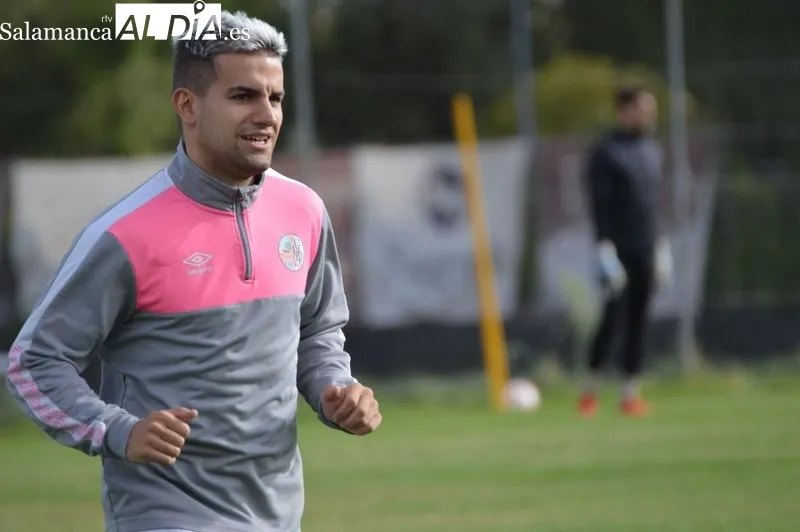 Foto 3 - Gustavo aprieta para estar disponible y ya entrena con normalidad en el Salamanca UDS