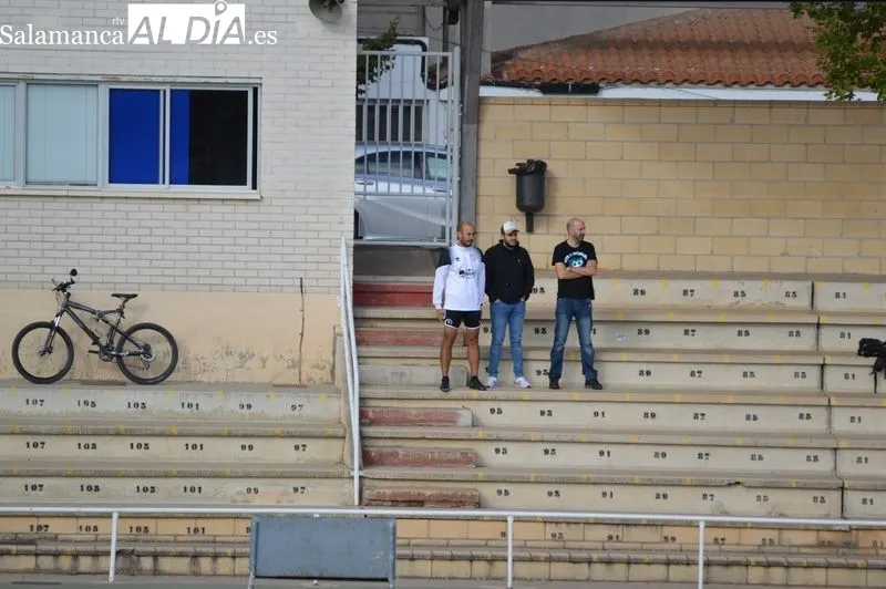 Foto 16 - Unionistas se acostumbra al c&eacute;sped natural gracias a Las Pistas en otra sesi&oacute;n con varias bajas