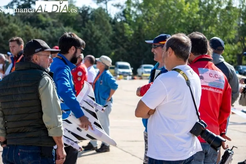 Jornada de aeromodelismo en la  Base Aérea de Matacán. Fotos: Manuel Lamas