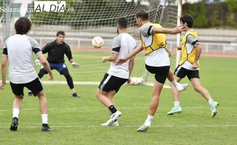 Entrenamiento del Salamanca UDS, este lunes, en las Pistas, tras el triunfo en Palencia del domingo