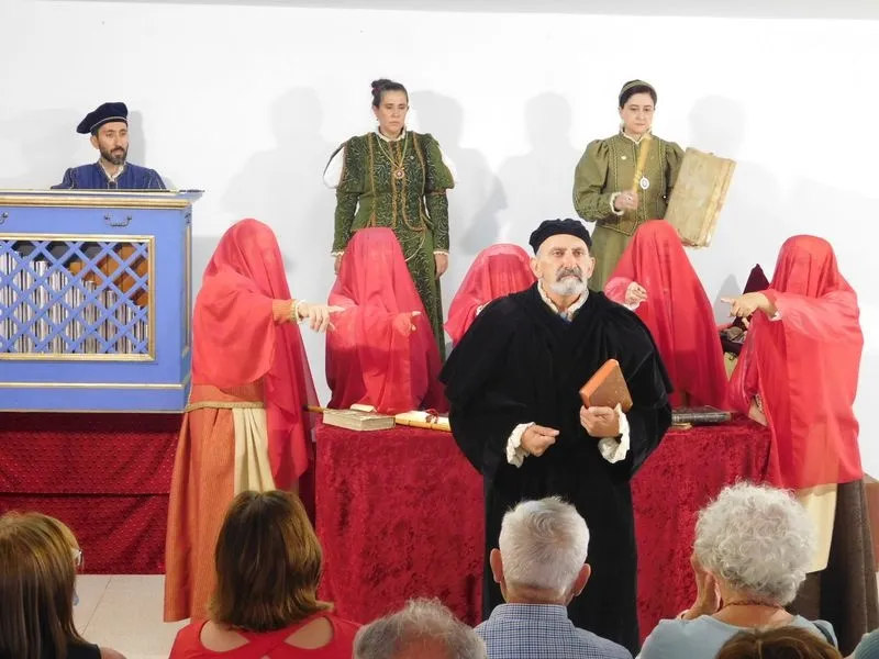 Montaje teatral “Buscando a Nebrija” de Denis Rafter en Forfoleda