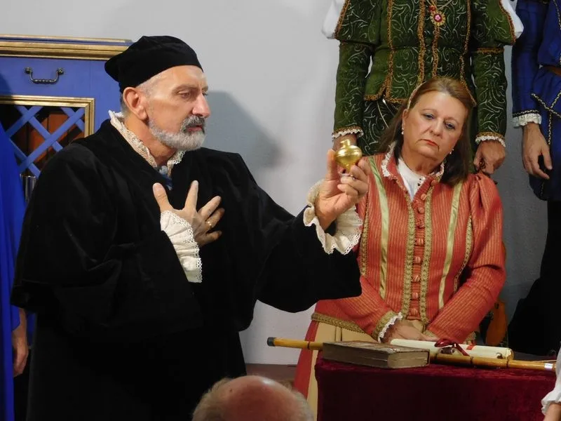 Montaje teatral “Buscando a Nebrija” de Denis Rafter en Forfoleda
