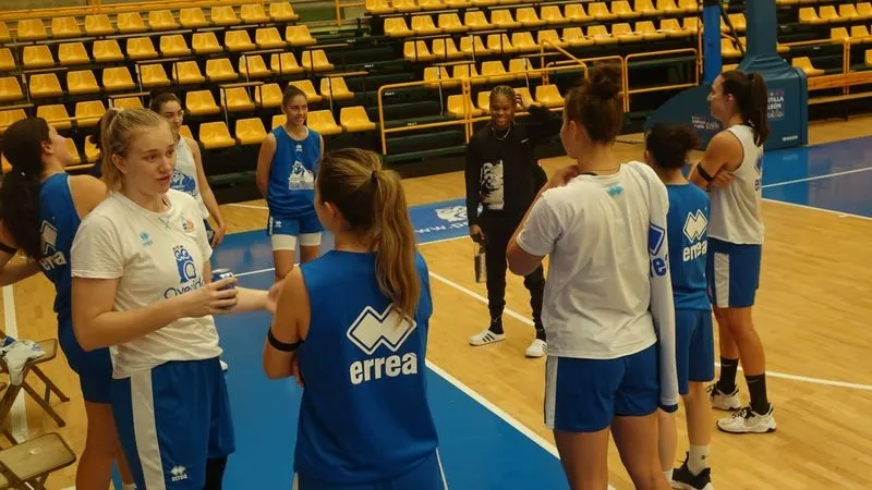 Moriah Jefferson se incorpora al Perfumerías Avenida
