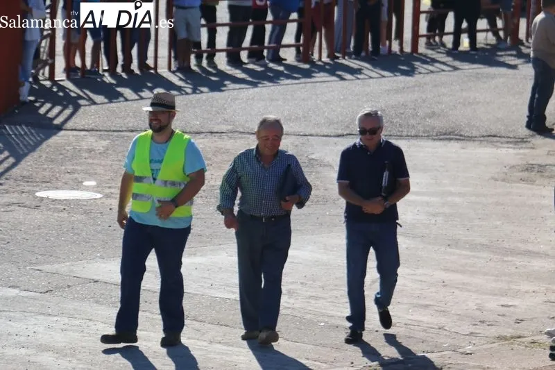 Encierro de Valrubio en Pereña de la Ribera / CORRAL 