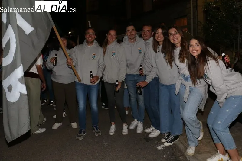 Divertido y bonito pregón del párroco Miguel Ángel García para dar el pistoletazo de salida a la fiestas de Mieza / CORRAL 