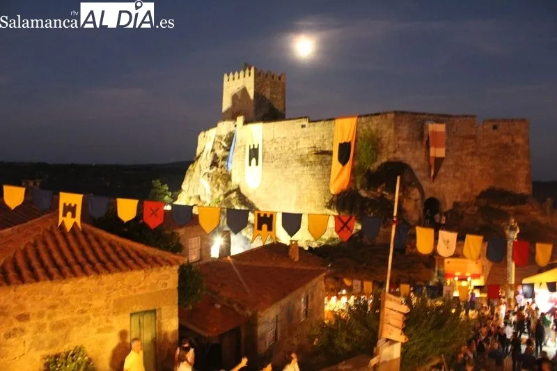 Sortelha posee un relevante patrimonio arquitectónico, en el que destaca el castillo y la muralla