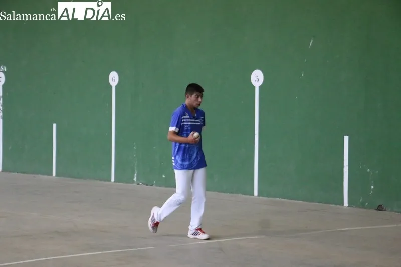 Emocionante partido de pelota en Villaseco de los Reyes / CORRAL