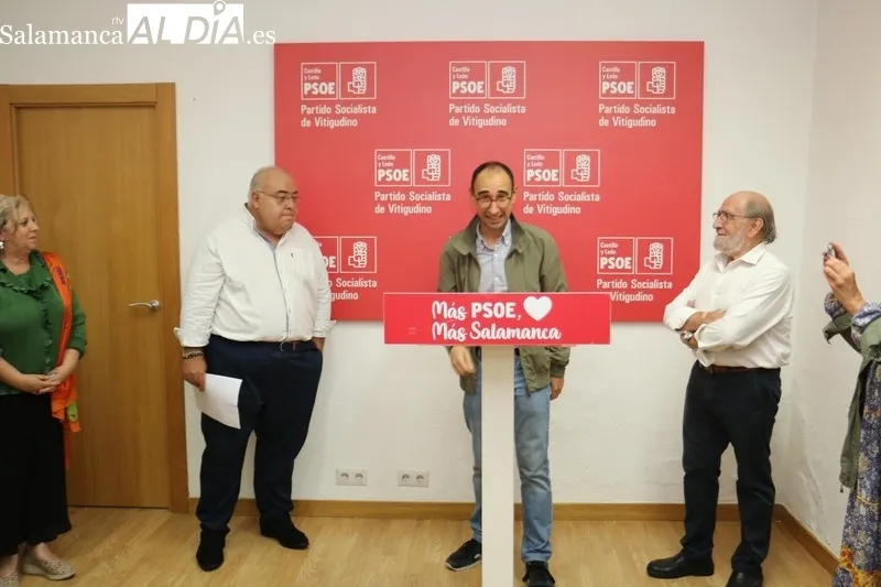 Inauguración de la nueva sede del PSOE en Vitigudino / CORRAL