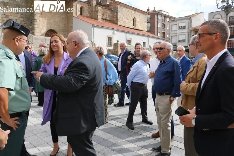 El secretario de Estado de Justicia, Tontxu Rodríguez, inaugura el nuego Juzgado de Vitigudino / CORRAL