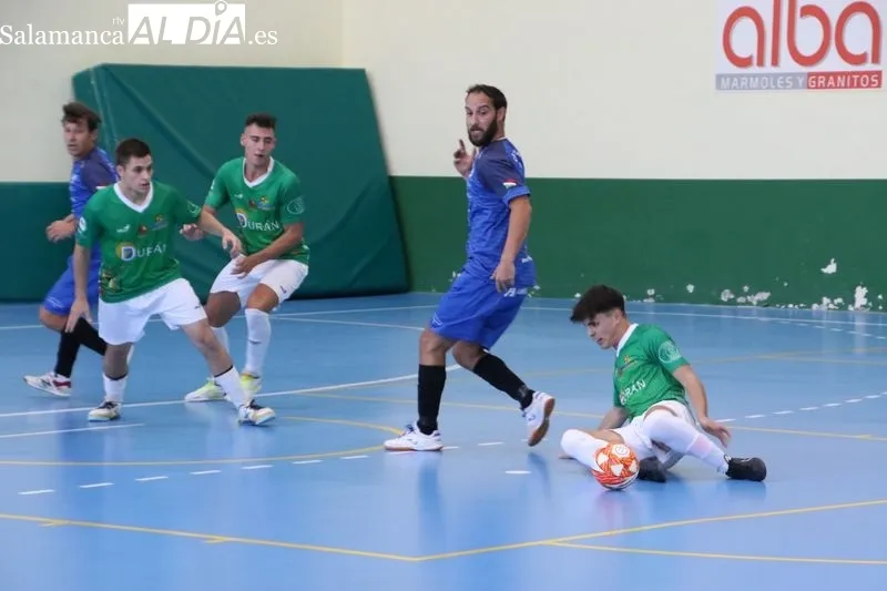 Foto 4 - El Piensos Dur&aacute;n Albense suma un punto con sabor a poco (1-1)