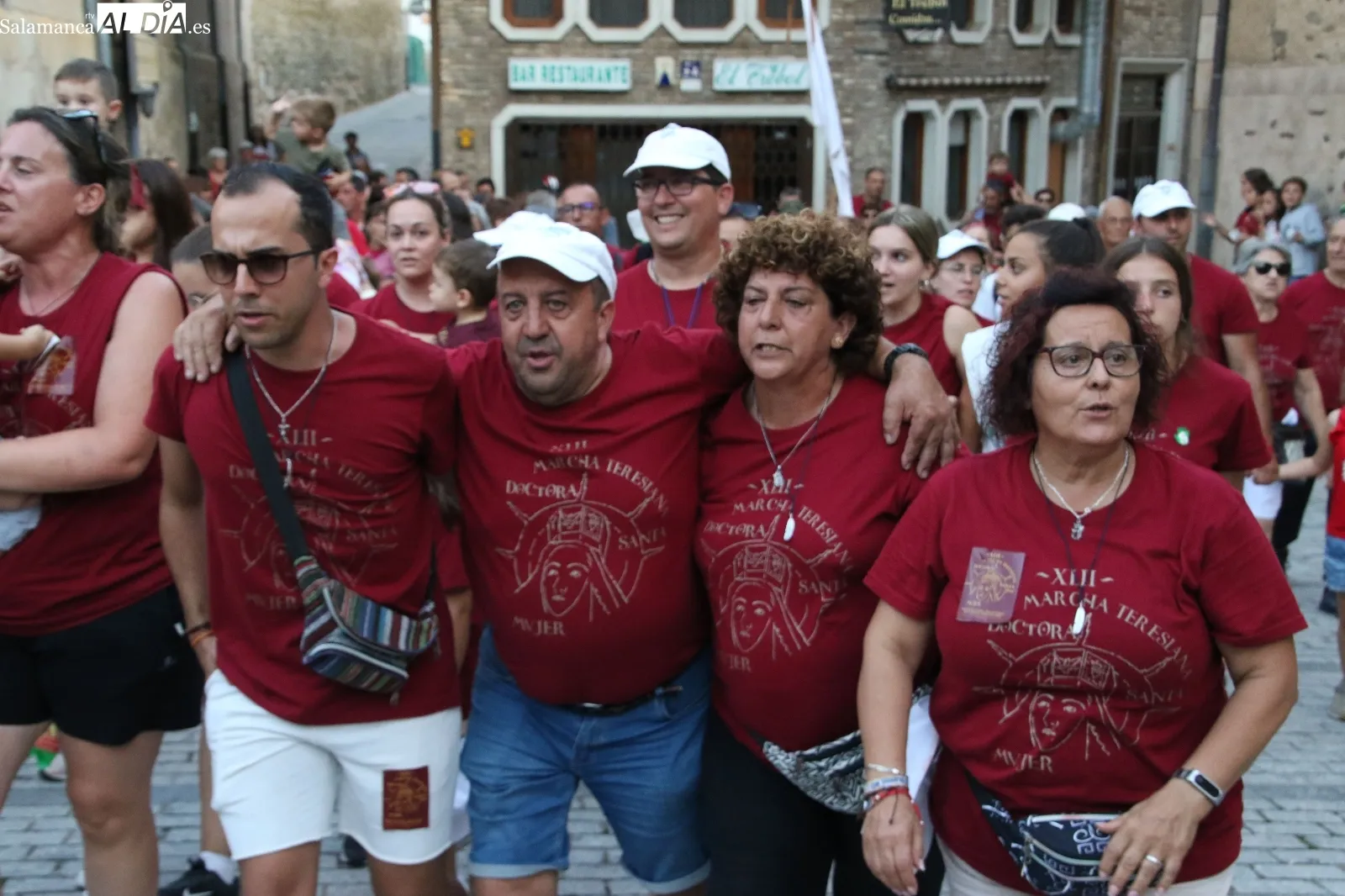 Foto 17 - La Marcha Teresiana impregna de alegr&iacute;a y sentimientos las calles de Alba