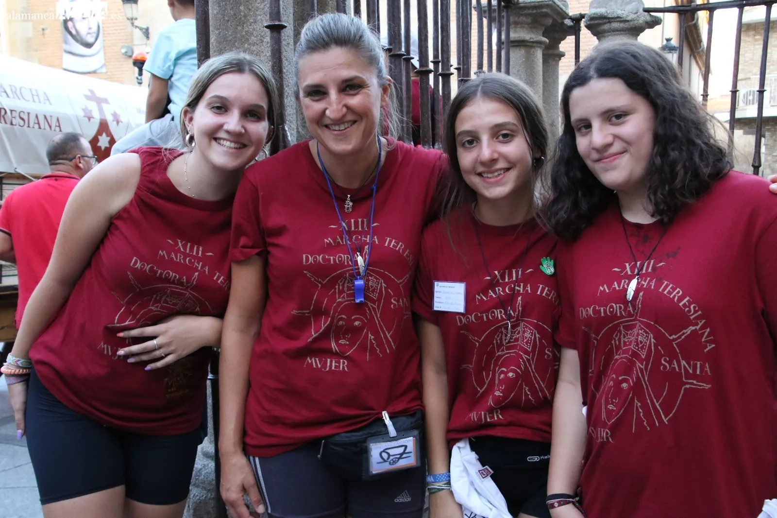 Foto 9 - La Marcha Teresiana impregna de alegr&iacute;a y sentimientos las calles de Alba