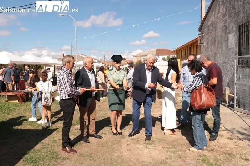 Feria Canina, de Artesanía y Alimentación en Villar de Peralonso  /  CORRAL