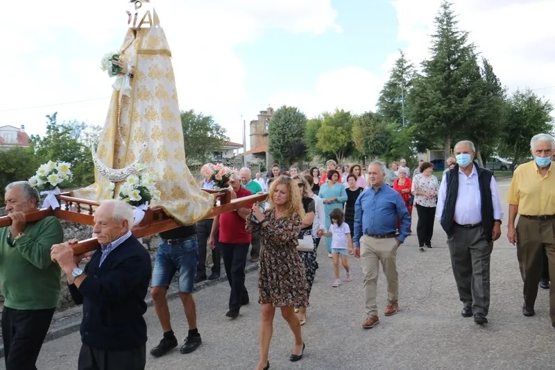 Celebración de las fiestas en honor de la Virgen del Rosario en Sardón de los Frailes 