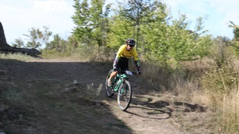 La Vitibike Race 22 ha contado con la participación de más de 60 corredores / CORRAL