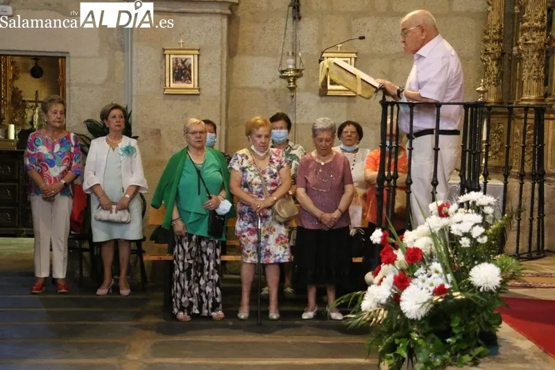 Conviverncia comarcal de mayores en Aldeadávila con entrega de placas a 39 matrimonios de oro  / CORRAL