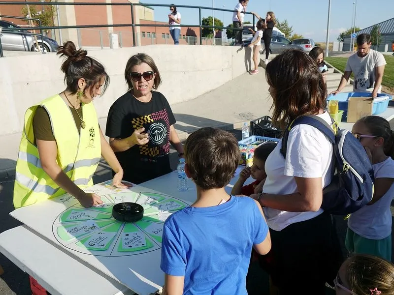 Foto 6 - Karts y ruleta de la suerte en la Semana de la Movilidad en Carbajosa
