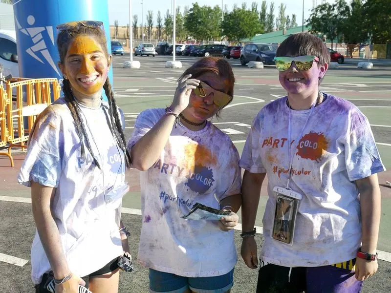 Participantes en la Party Color 