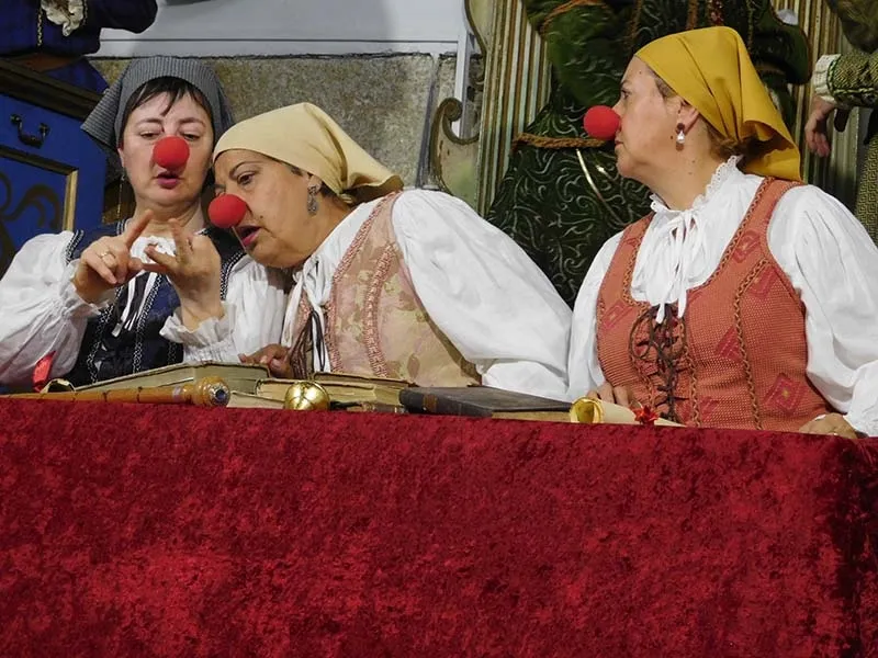 Foto 5 - Nebrija llega a Valdelamatanza con la magia del teatro