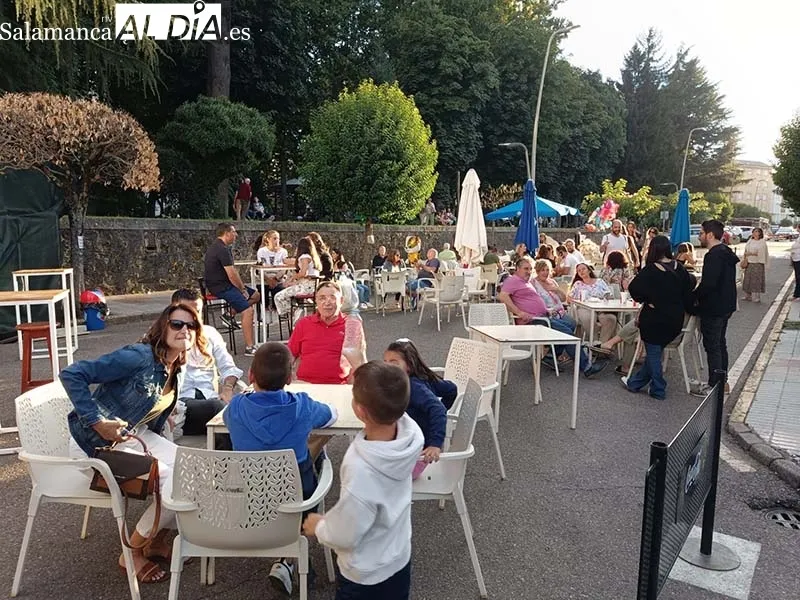 Foto 6 - Las casetas dan arranque a las &ldquo;prefiestas&rdquo; de B&eacute;jar