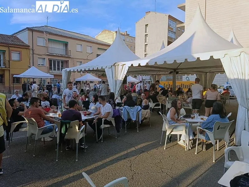 Foto 4 - Las casetas dan arranque a las &ldquo;prefiestas&rdquo; de B&eacute;jar