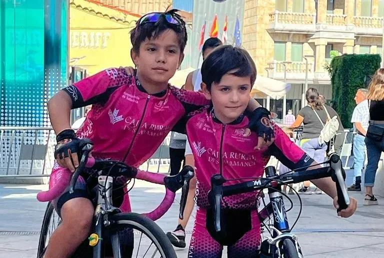 Foto 3 - Enorme remontada hasta el podio de David Mart&iacute;n en Guijuelo tras verse envuelto en una ca&iacute;da