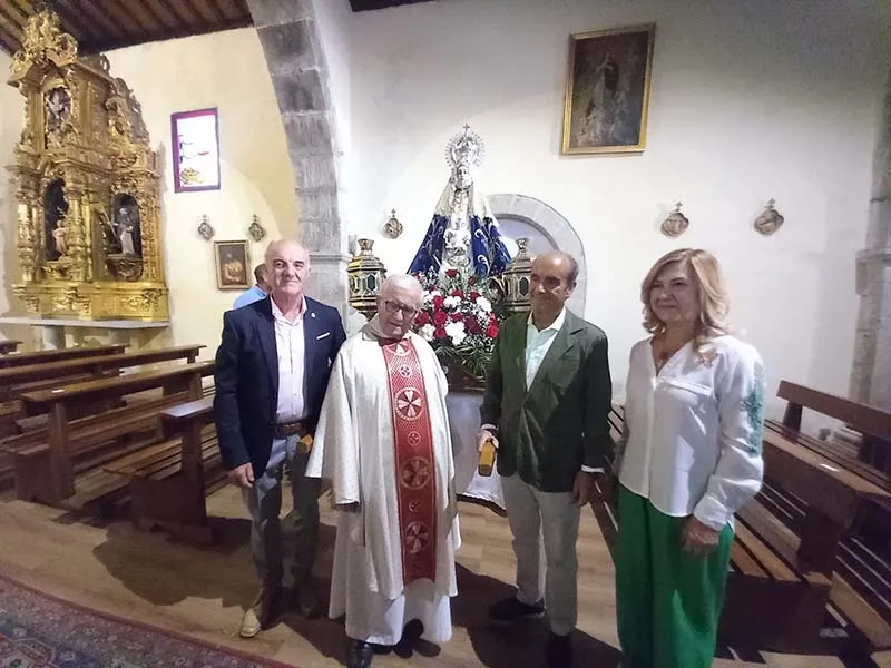 Foto 5 - El Cristo de los Curieles ya conoce su nuevo hogar