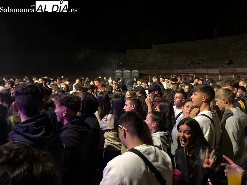 Foto 3 - El rap y la m&uacute;sica fusi&oacute;n hace vibrar la Plaza de Toros de B&eacute;jar