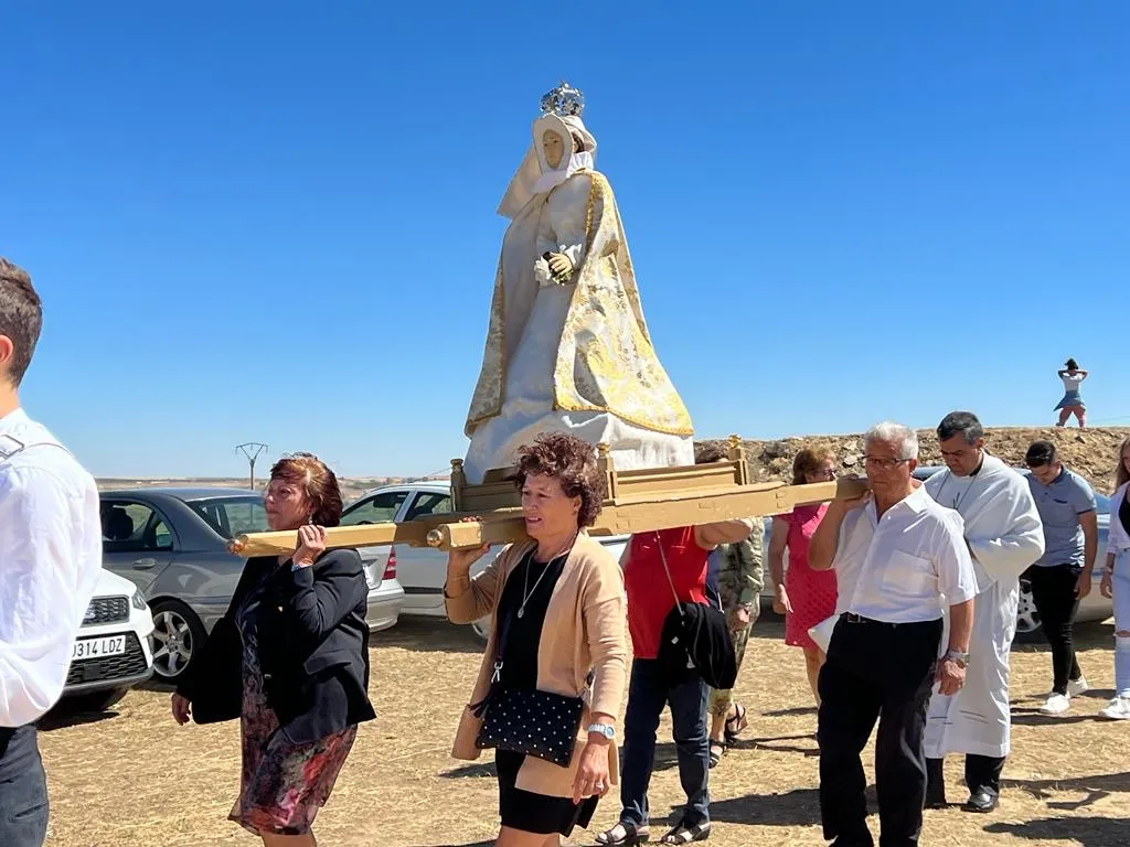Foto 10 - Devoci&oacute;n a la Virgen de Otero en su festividad
