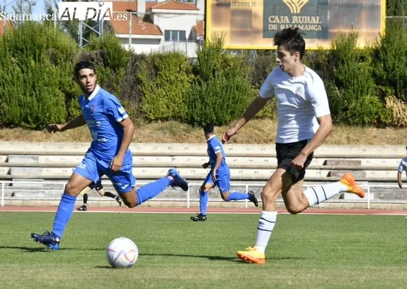 Foto 5 - Rafa Due&ntilde;as se estrena con derrota del filial del Salamanca UDS en la manita del Villaralbo (1-5)