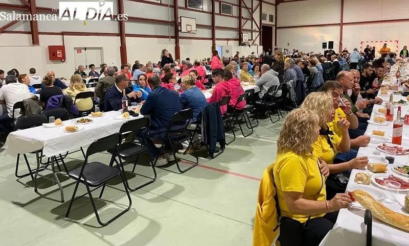 Más de 400 personas participaron en la cena fin de fiestas de Barruecopardo 