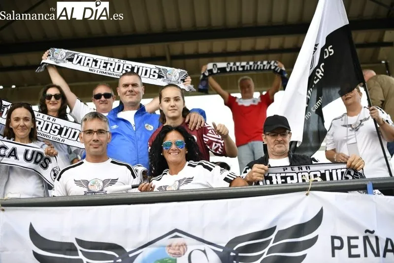 Foto 12 - La afici&oacute;n del Salamanca UDS invade el San Casto y crea un ambientazo en el derbi