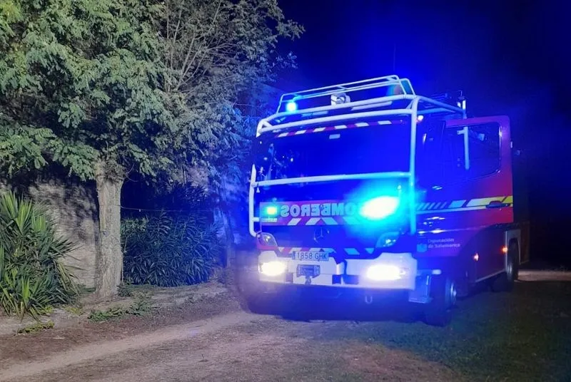 En la extinción participaron Bomberos de Vitigudino y Ledesma, Guardia Civil y vecinos