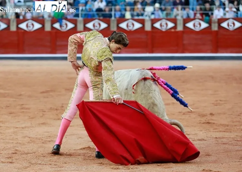 Foto 10 - Triple puerta grande en la clase pr&aacute;ctica de los alumnos de la Escuela Taurina en La Glorieta