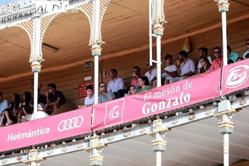 Ambiente esta tarde en la plaza de La Glorieta