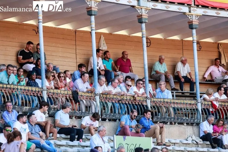 Ambiente esta tarde en la plaza de La Glorieta