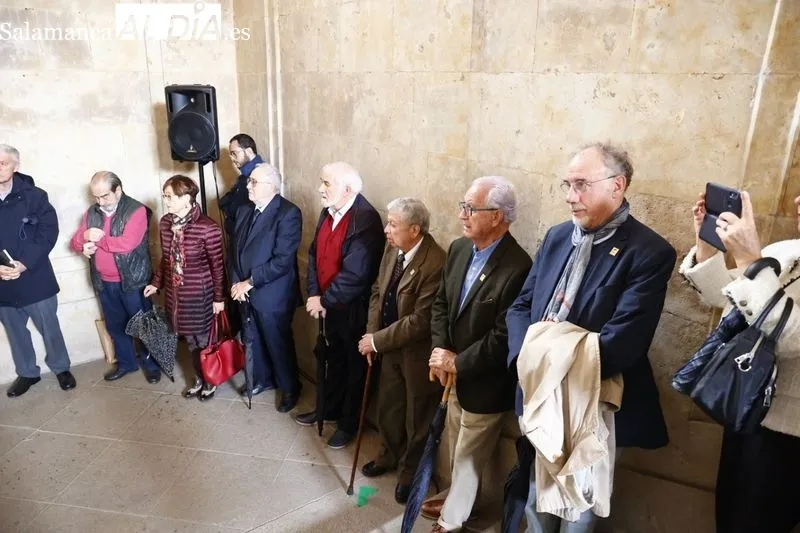 Ofrenda floral por el Día de Unamuno en el Palacio de Anaya. Foto de David Sañudo