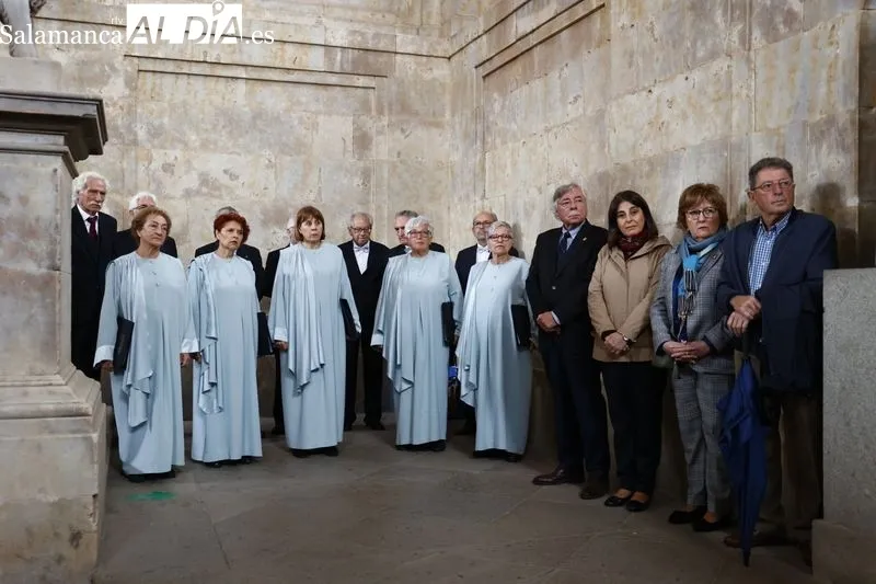 Ofrenda floral por el Día de Unamuno en el Palacio de Anaya. Foto de David Sañudo