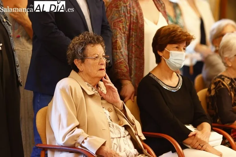 Recepción en el Ayuntamiento a la Asociación de Familiares de Alzheimer de Salamanca (AFA-Salamanca) con motivo de la celebración del Día Mundial de esta enfermedad. Foto de David Sañudo