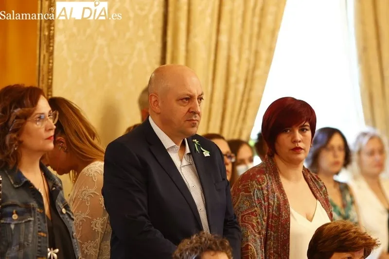 Recepción en el Ayuntamiento a la Asociación de Familiares de Alzheimer de Salamanca (AFA-Salamanca) con motivo de la celebración del Día Mundial de esta enfermedad. Foto de David Sañudo