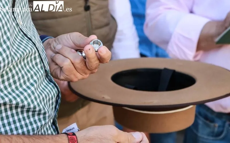 Sorteo y posterior apartado de los toros de Sánchez y Sánchez, para la sexta de abono de la Feria de Salamanca. Foto de Miguel Hernández Corral