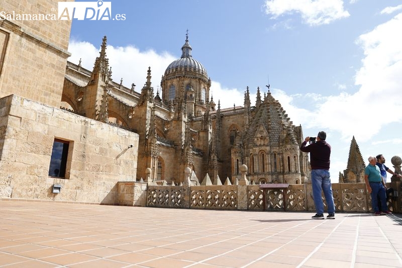 Visitantes en Ieronimus, las torres de la Catedral en Salamanca. Foto de David Sañudo