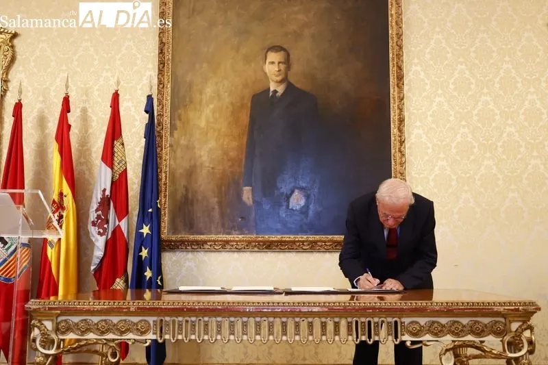 Presentación en el Ayuntamiento del proyecto de la Casa de la Ciencia. Foto de David Sañudo