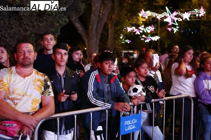 Actos en la Aldehuela con motivo del encendedido de la iluminación del Recinto Ferial. Foto de David Sañudo