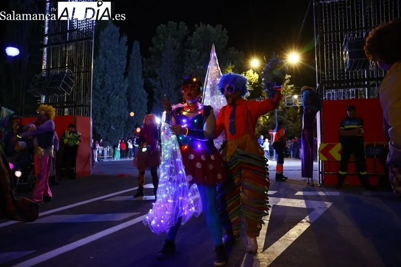 Actos en la Aldehuela con motivo del encendedido de la iluminación del Recinto Ferial. Foto de David Sañudo