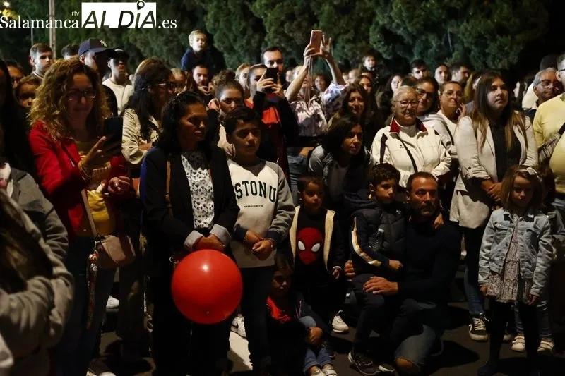 Actos en la Aldehuela con motivo del encendedido de la iluminación del Recinto Ferial. Foto de David Sañudo