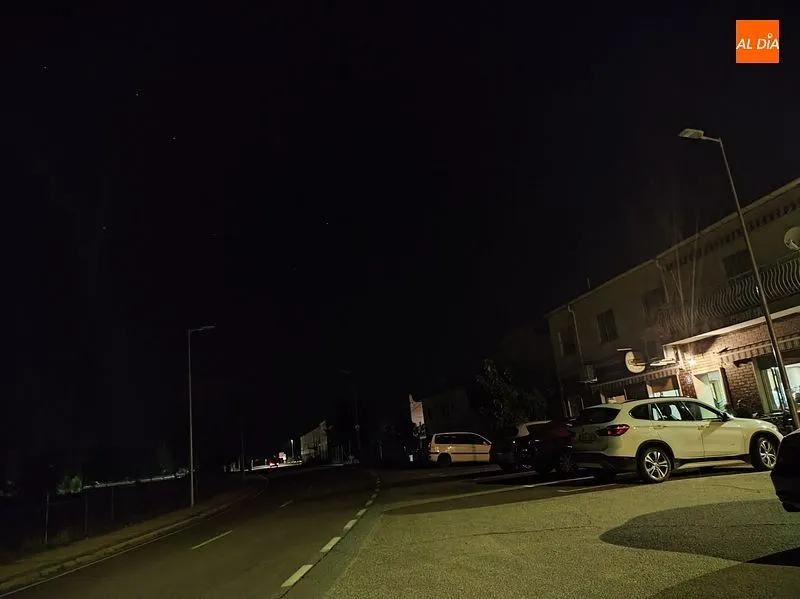 Foto 5 - La ausencia de luz se convierte en costumbre en la traves&iacute;a Clemente Velasco