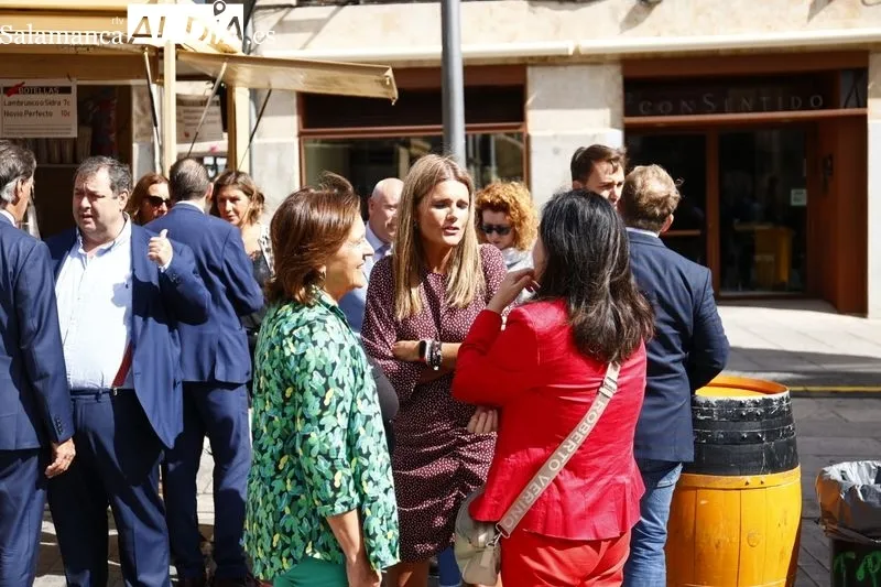 Inauguración de la Feria de Día en las casetas de la plaza del Mercado. Foto de David Sañudo